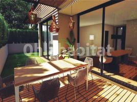 Houses (terraced house), 165 m², near bus and train, new