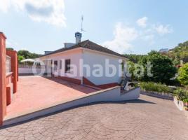  (unifamiliar aïllada), 219 m², près de bus et de train