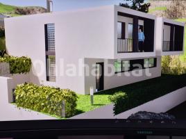 Houses (detached house), 235 m², near bus and train, new