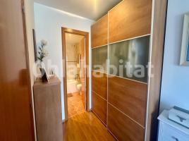 Duplex, 159 m², near bus and train, almost new