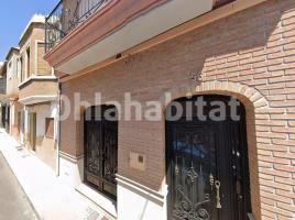 Casa (unifamiliar aïllada), 150 m², prop de bus i tren, seminou