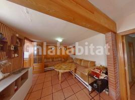 Houses (detached house), 140 m², near bus and train