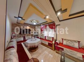 Houses (detached house), 140 m², near bus and train