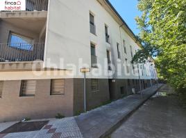 Piso, 84.06 m², cerca de bus y tren, seminuevo