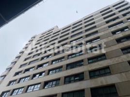 Flat, 199 m², near bus and train