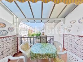 Houses (terraced house), 83 m², near bus and train