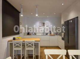 (unifamiliar aïllada), 437 m², près de bus et de train