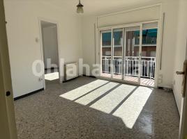 Pis, 95 m², prop de bus i tren, CAN SANT JOAN