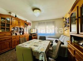 Flat, 57 m², near bus and train, Calle PELAYO 