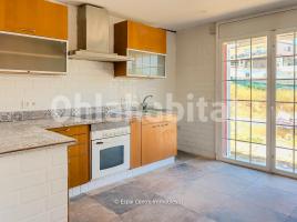 Casa (unifamiliar aïllada), 137 m², prop de bus i tren, nou