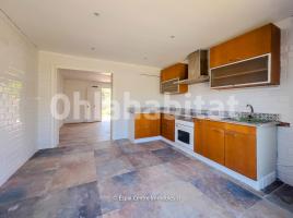 Casa (unifamiliar aïllada), 137 m², prop de bus i tren, nou
