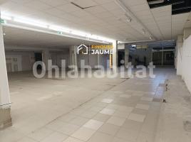 Local comercial, 630 m², Zona
