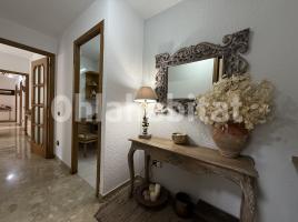 Casa (unifamiliar adosada), 436 m², cerca de bus y tren