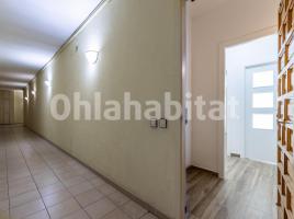Piso, 79 m², cerca de bus y tren, Calle Francesc Layret