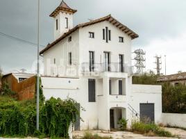 Propietat vertical, 1022 m², Zona