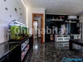 Àtic, 68 m², près de bus et de train