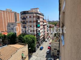 Flat, 70 m², near bus and train