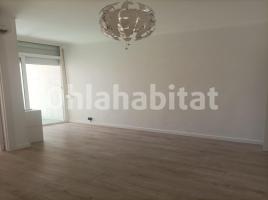 Flat, 57 m², near bus and train