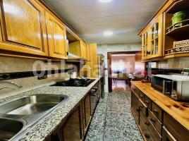 Piso, 57 m², cerca de bus y tren