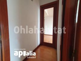 Piso, 65 m², cerca de bus y tren