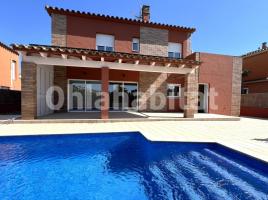 Houses (villa / tower), 194 m², almost new, Calle Comtessa de Molins, 4