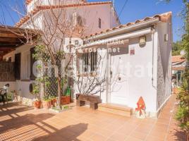 Casa (unifamiliar adossada), 140 m², Zona