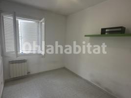 Dúplex, 101 m², près de bus et de train, Calle dels Capellans