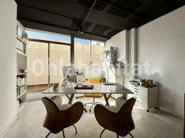 Alquiler oficina, 133 m², cerca bus y metro
