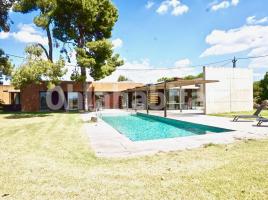 Houses (masia), 359 m², near bus and train, almost new, Camino dels Emprius