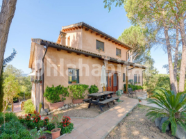 Houses (villa / tower), 434 m², almost new