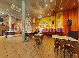 Local comercial, 320 m², cerca de bus y tren