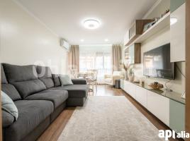 Pis, 108 m², Calle del Montseny, 4