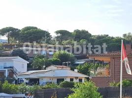 Casa (chalet / torre), 220 m²