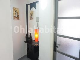 For rent flat, 62 m², near bus and train