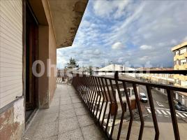 Piso, 124 m², cerca de bus y tren