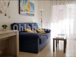 Apartament, 60 m², près de bus et de train, Calle de la Muralla