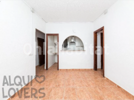Pis, 58 m², près de bus et de train, Calle del Congost, 4