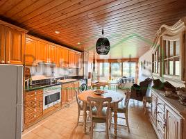 Pis, 82 m², prop de bus i tren