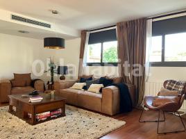 Casa (unifamiliar adossada), 323 m², nou, Calle les Planes
