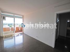 Flat, 140 m²
