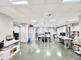 Oficina, 173 m², cerca bus y metro, Avenida de Madrid, 141