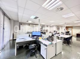 Oficina, 173 m², cerca bus y metro, Avenida de Madrid, 141