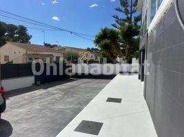 Houses (villa / tower), 183 m², Calle LILES