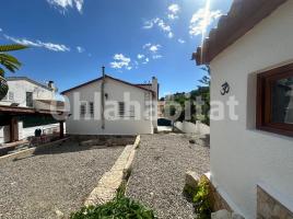 Houses (villa / tower), 183 m², Calle LILES