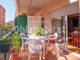 Piso, 115 m², seminuevo, Zona
