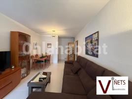 Flat, 152 m², near bus and train