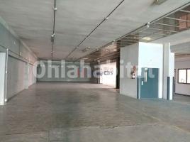 Alquiler nave industrial, 1800 m², Zona