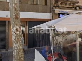 Local comercial, 565 m², cerca de bus y tren, Calle de Villarroel, 181