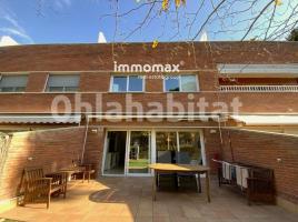 Casa (unifamiliar adosada), 200 m², Zona