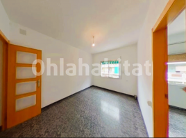Pis, 69 m², près de bus et de train, Calle Onze de Setembre, 32